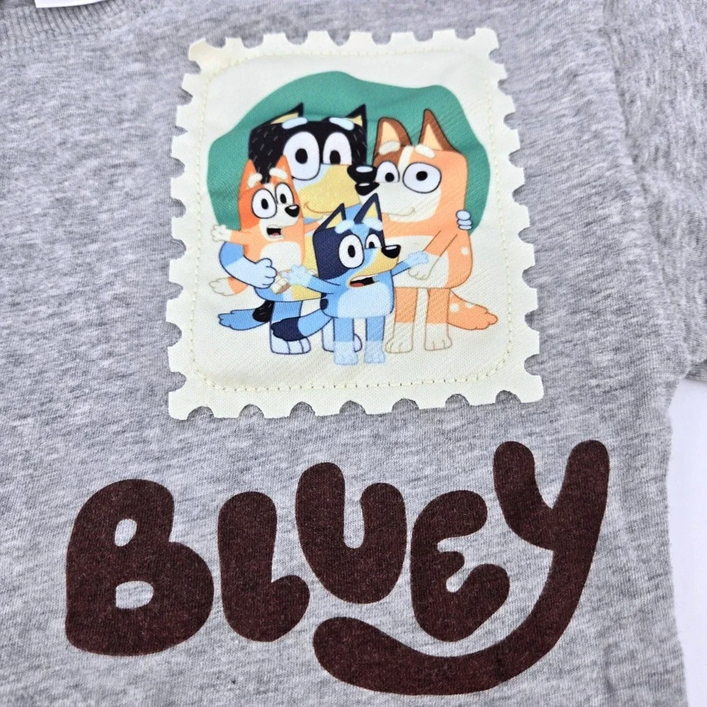 Zara Kids Bluey Family‎ Postage Stamp Flocked Grey Graphic T-Shirt Size 5-6Y